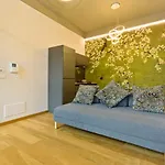 Boutique Apartment Cairoli 30